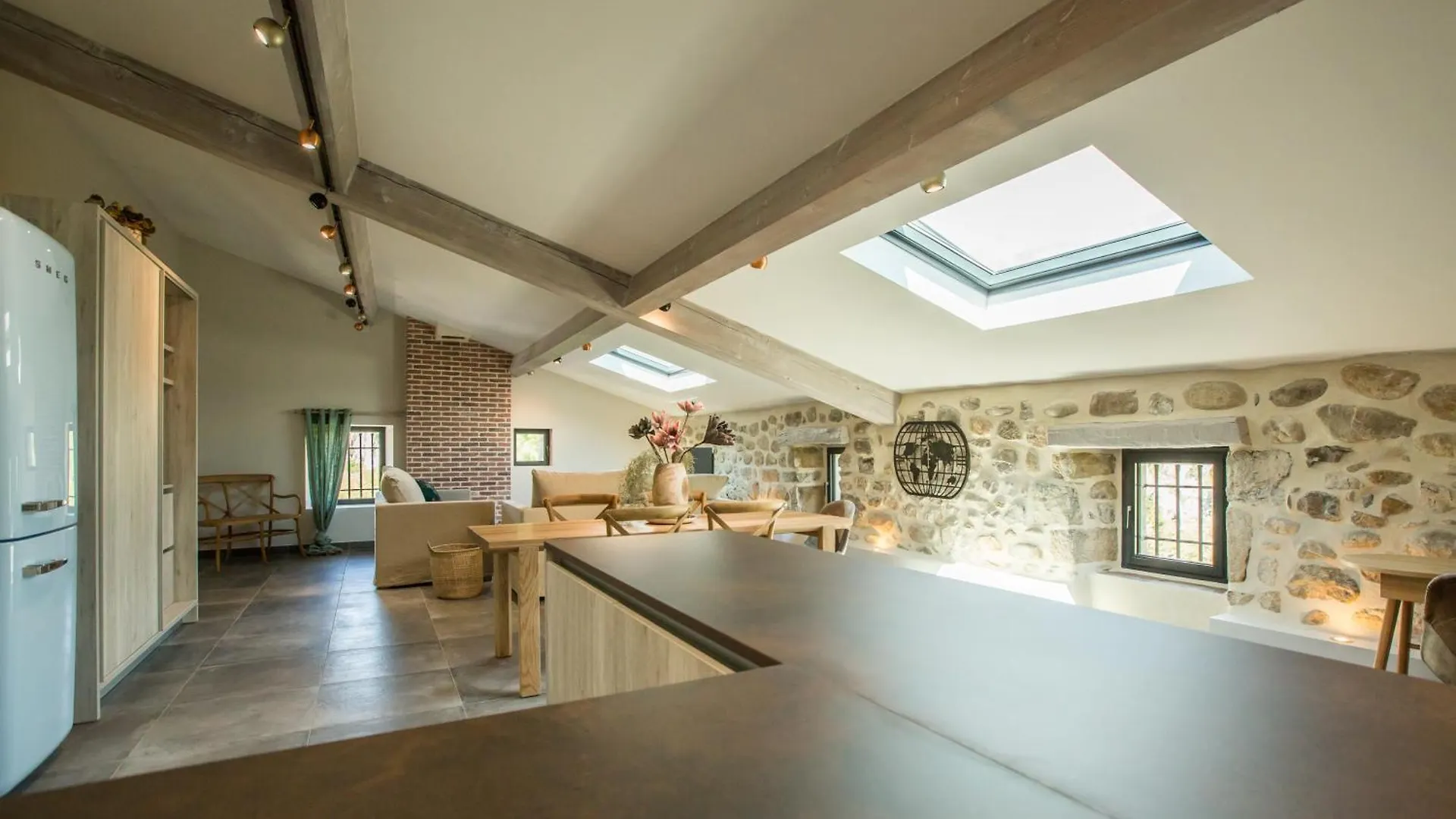 Domaine Le C4 Hotell Berrias-et-Casteljau