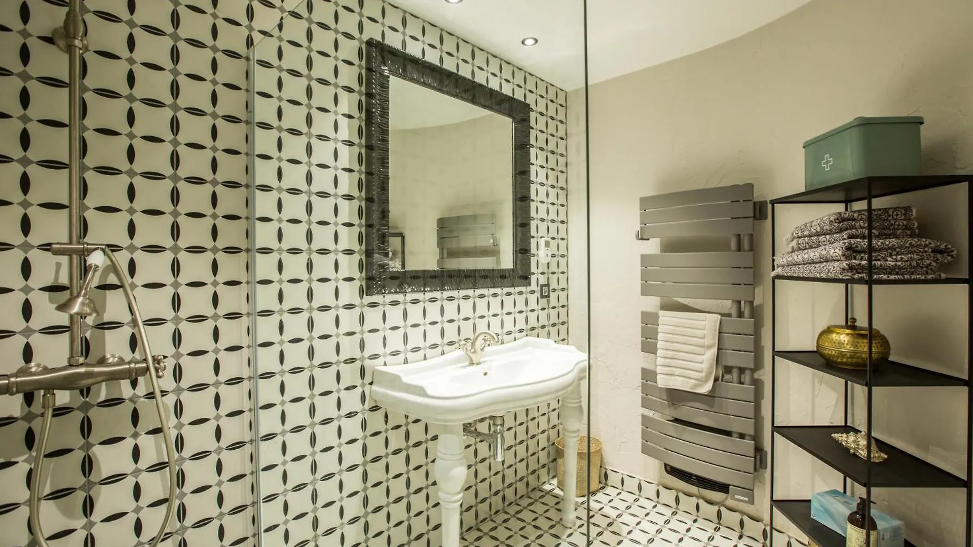Domaine Le C4 Hotell Berrias-et-Casteljau Frankrike