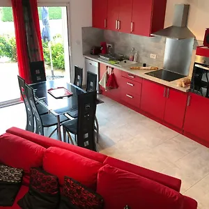 Hébergement de vacances Jolie Petite Maison En Ardèche Du Sud, Berrias-et-Casteljau