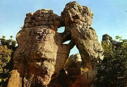 Domaine Le C4 Hotel Berrias-et-Casteljau