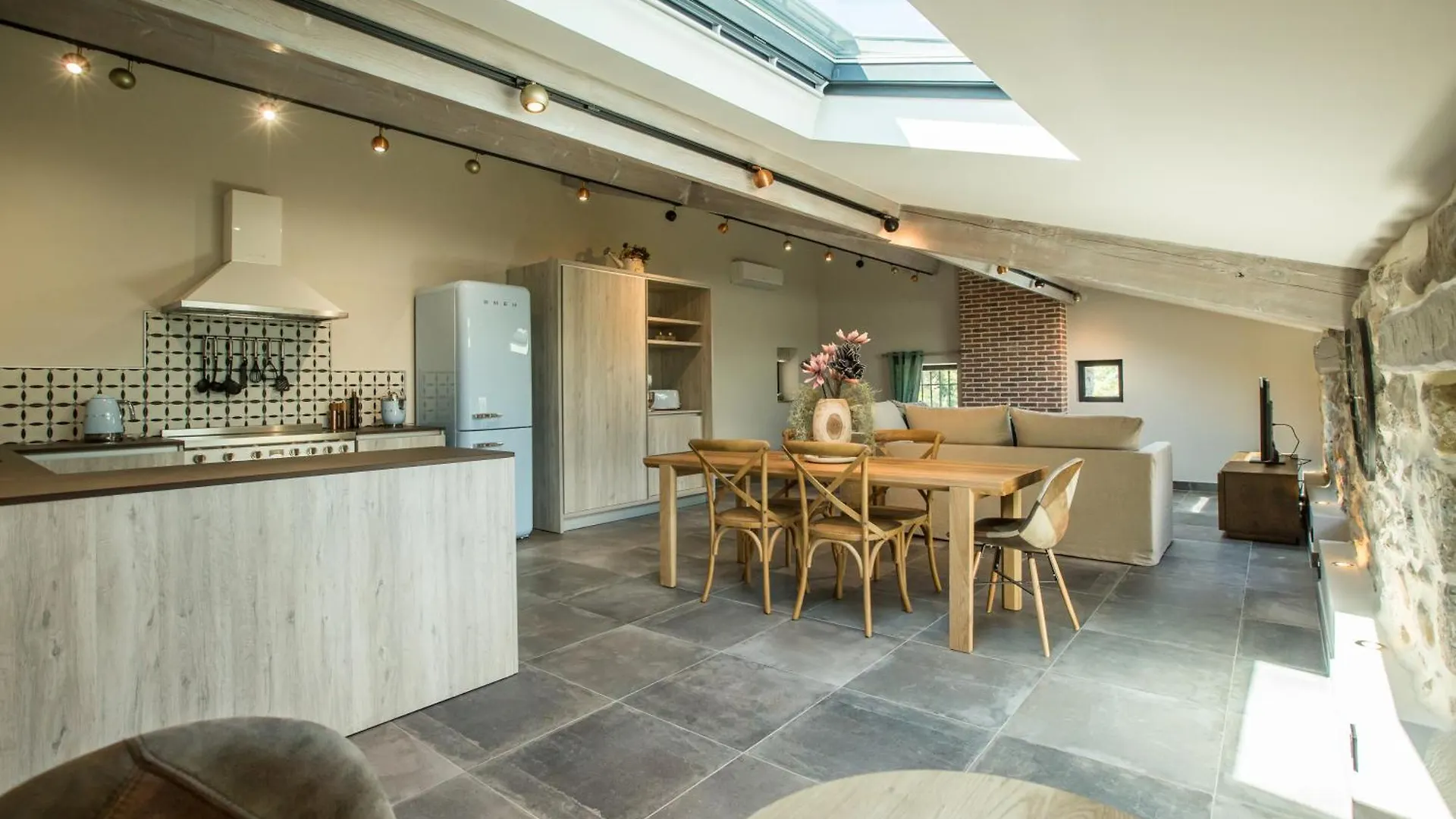 Domaine Le C4 Hotel Berrias-et-Casteljau 5*,  France