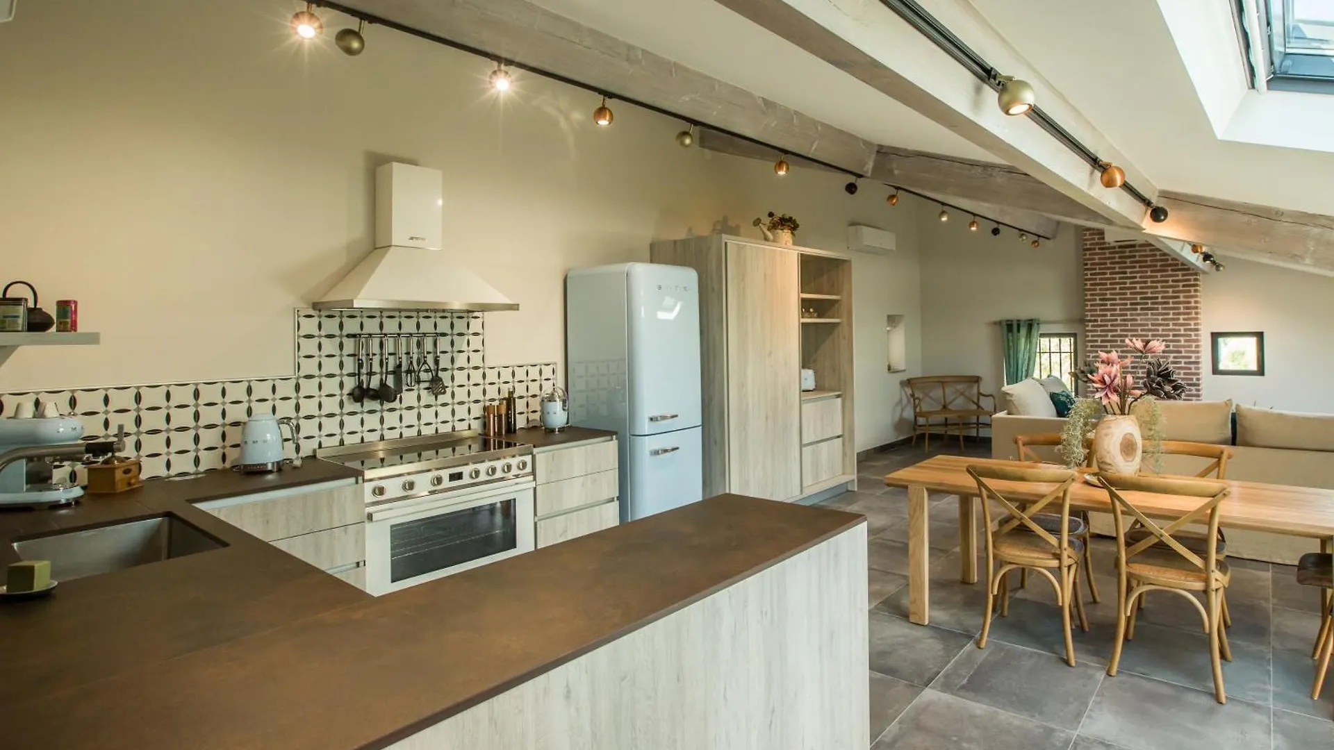 Domaine Le C4 Hotel Berrias-et-Casteljau 5*,
