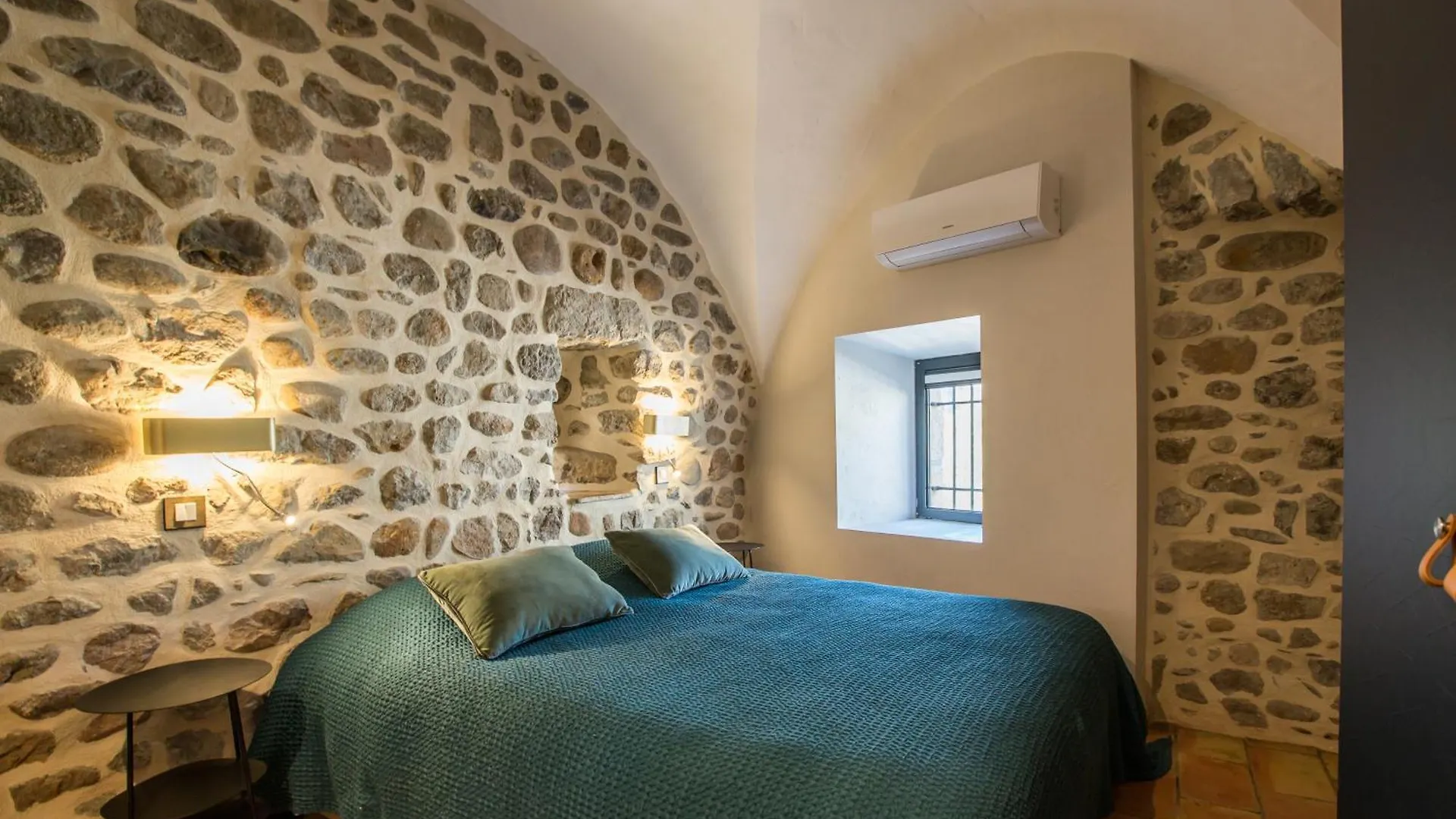 Domaine Le C4 Hotel Berrias-et-Casteljau France